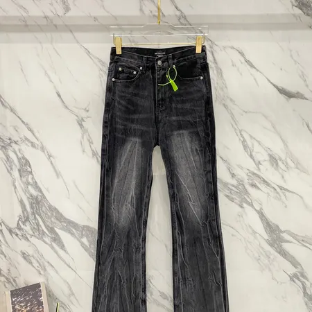 バレンシアガ ジーンズ