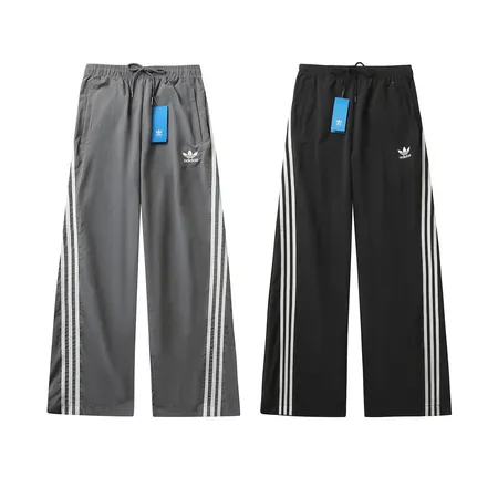 アディダス カジュアルパンツ