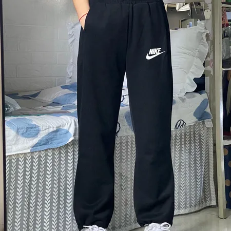 ナイキ カジュアルパンツ