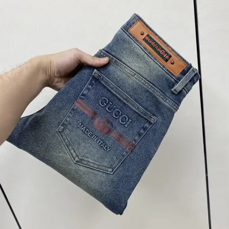 グッチ ジーンズ