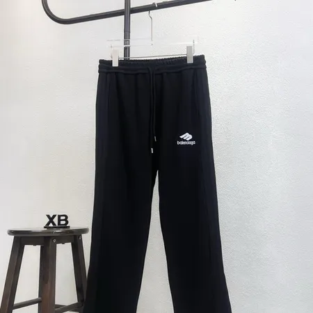 バレンシアガ カジュアルパンツ