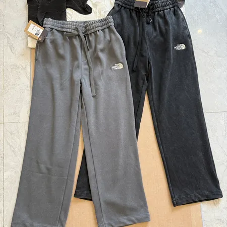 バーバリー ス カジュアルパンツ