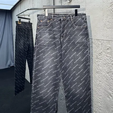 バレンシアガ ジーンズ