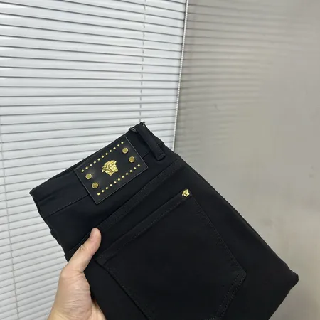 ヴェルサーチ ジーンズ