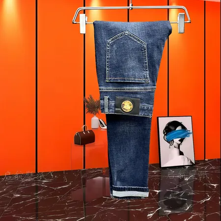 ヴェルサーチ ジーンズ