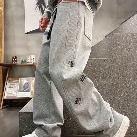 バレンシアガ カジュアルパンツ