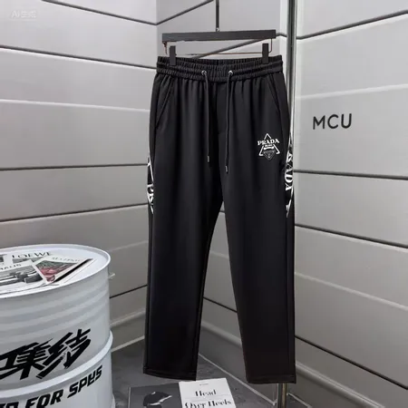 プラダ カジュアルパンツ