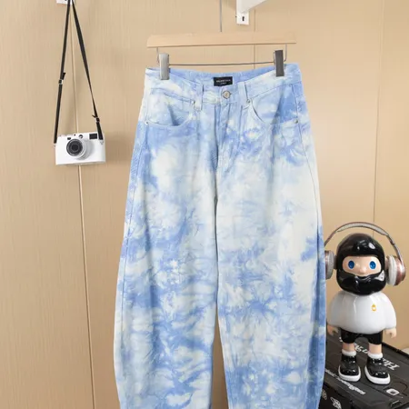 バレンシアガ ジーンズ