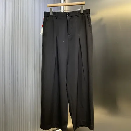 ロエベ カジュアルパンツ