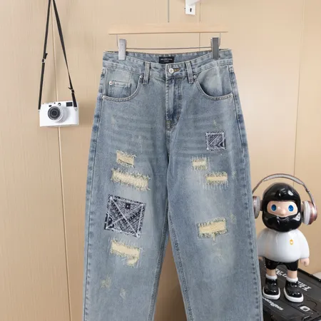 バレンシアガ ジーンズ