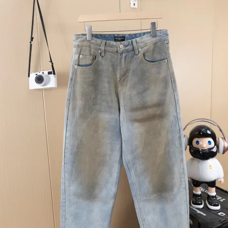 バレンシアガ ジーンズ