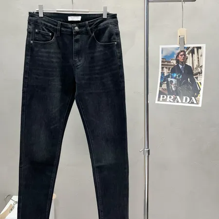 ヴァレンティノ ジーンズ