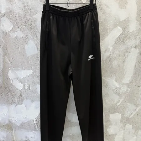 バレンシアガ カジュアルパンツ