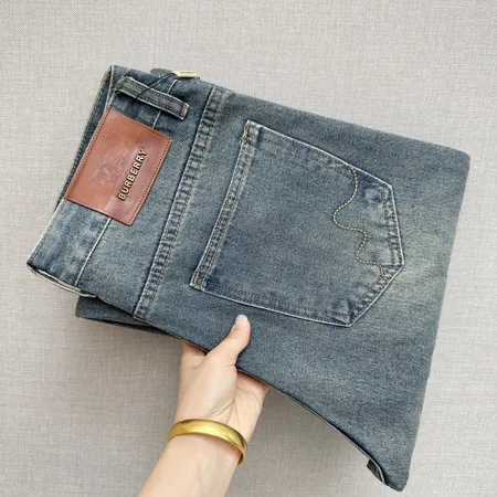 バーバリー ス ジーンズ