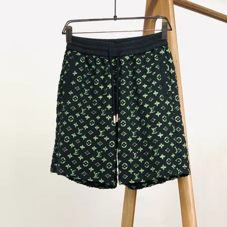 ルイヴィトン ショートパンツ