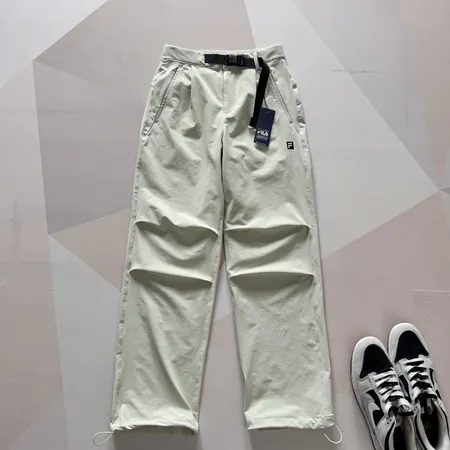 フィラ カジュアルパンツ