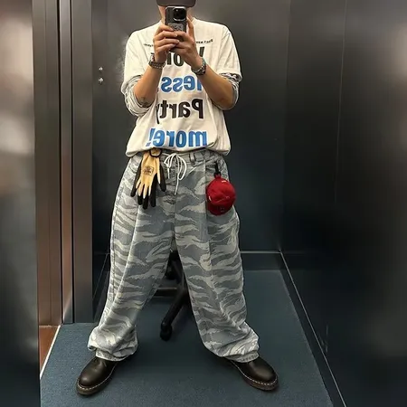 バレンシアガ ジーンズ