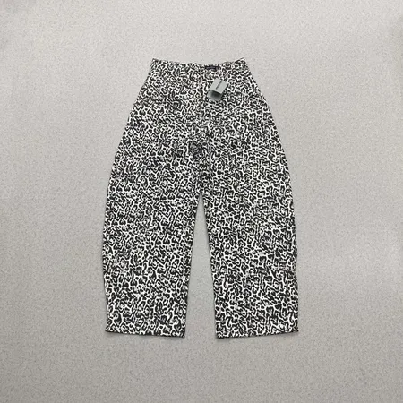 バレンシアガ ジーンズ