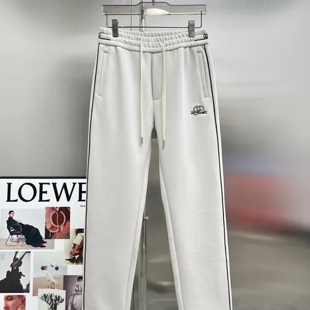 グッチ カジュアルパンツ