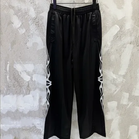 バレンシアガ カジュアルパンツ