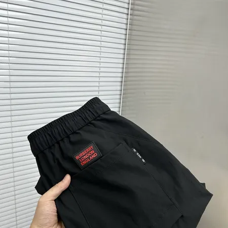 バーバリー ス カジュアルパンツ