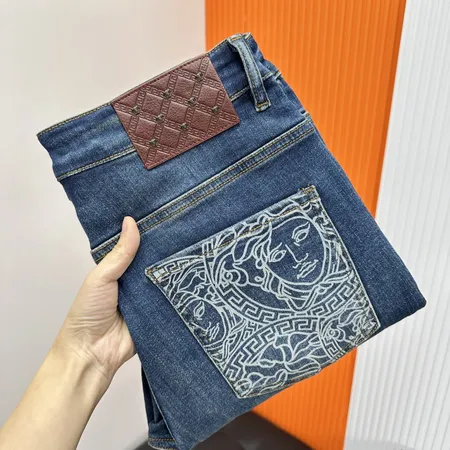 ヴェルサーチ ジーンズ