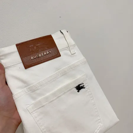 バーバリー ス ジーンズ