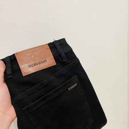 バーバリー ス ジーンズ