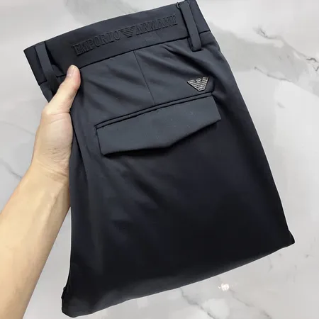 アルマーニ カジュアルパンツ