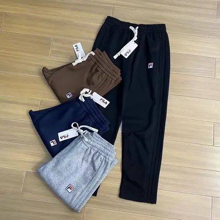 フィラ カジュアルパンツ