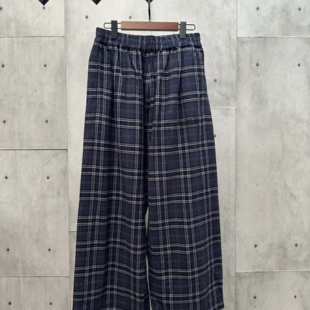 バレンシアガ カジュアルパンツ