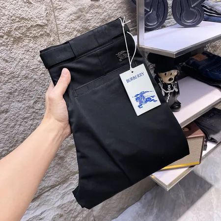 バーバリー ス カジュアルパンツ