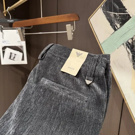 アルマーニ カジュアルパンツ