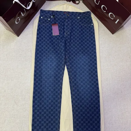 グッチ ジーンズ