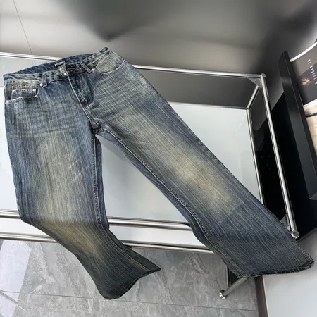 バレンシアガ ジーンズ