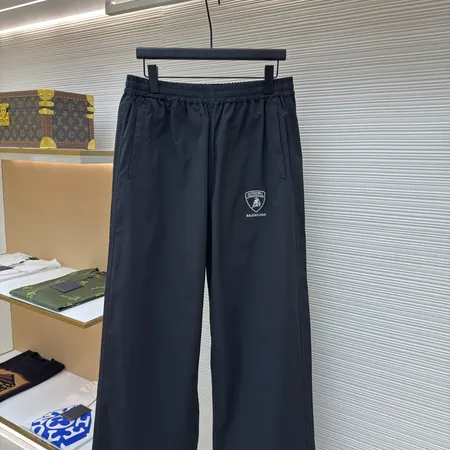 バレンシアガ カジュアルパンツ