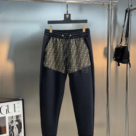 フェンディ カジュアルパンツ