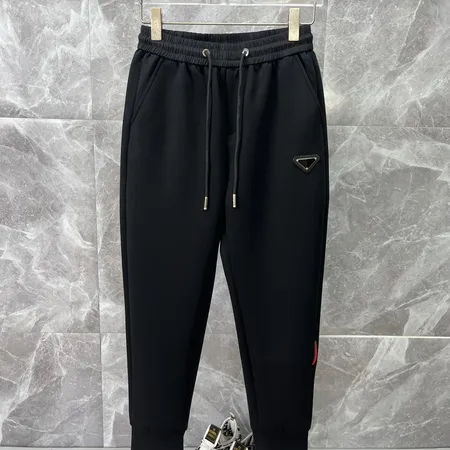 プラダ カジュアルパンツ