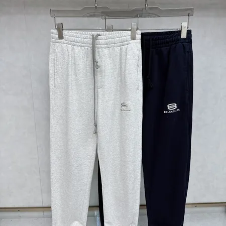 バレンシアガ カジュアルパンツ