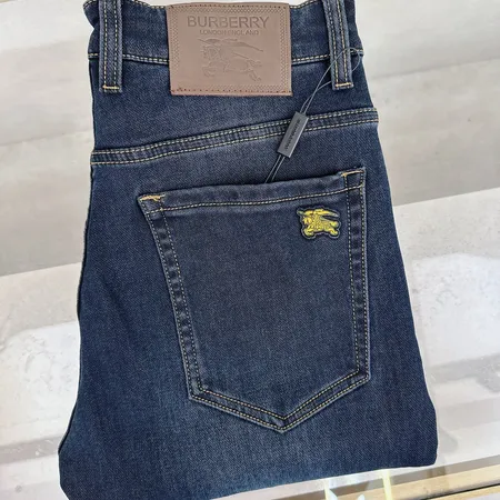 バーバリー ス ジーンズ