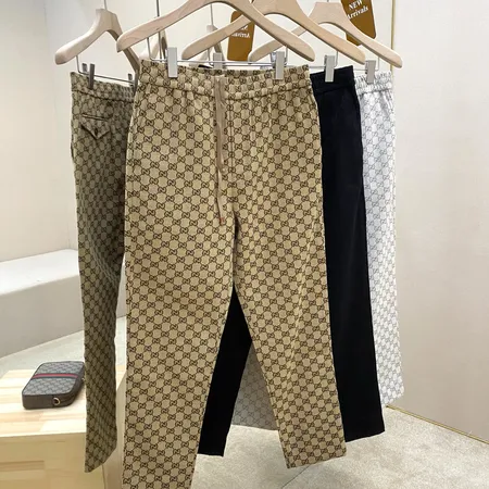 グッチ カジュアルパンツ