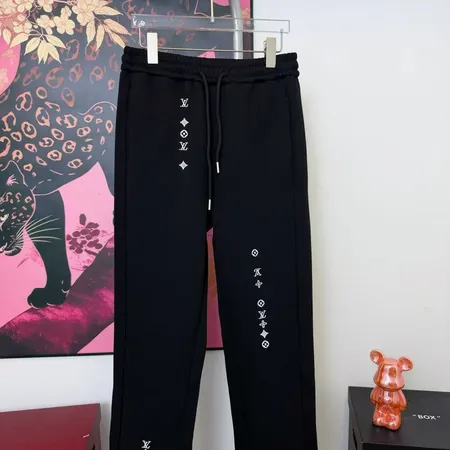 ルイヴィトン カジュアルパンツ