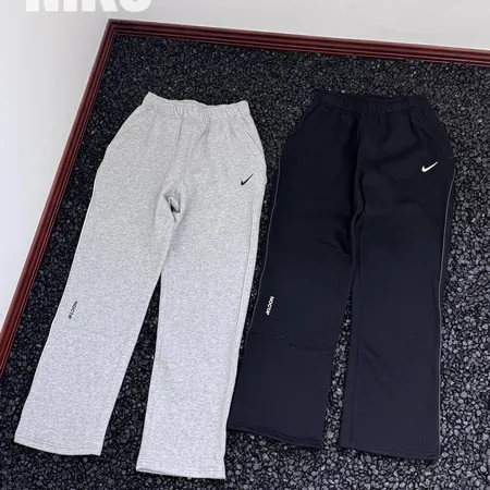 ナイキ カジュアルパンツ