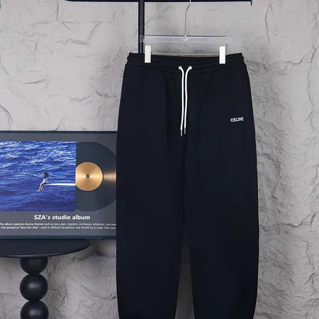 セリーヌ カジュアルパンツ