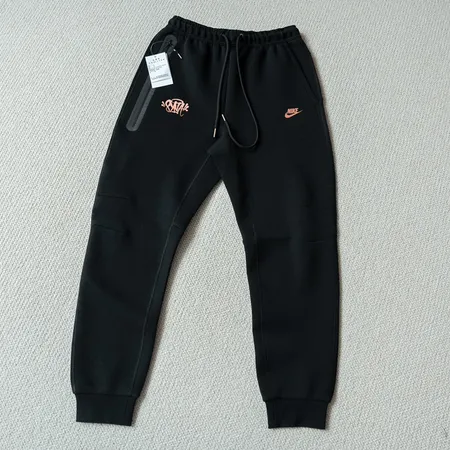 ナイキ カジュアルパンツ