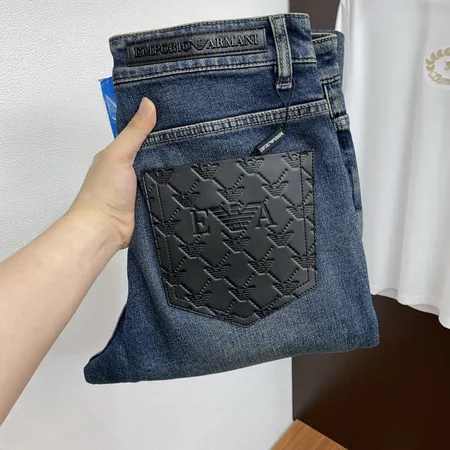 アルマーニ ジーンズ