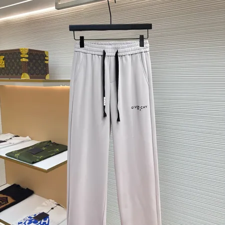 ジバンシィ カジュアルパンツ