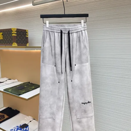 バレンシアガ カジュアルパンツ