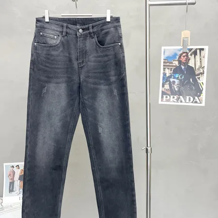 ヴァレンティノ ジーンズ