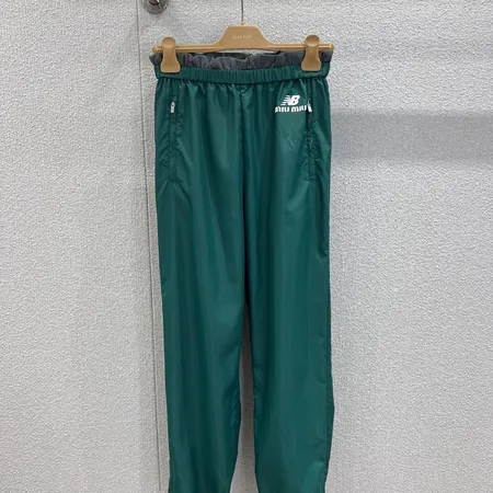 ストーンアイランド カジュアルパンツ